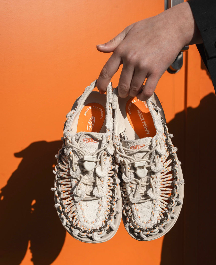 All Gender UNEEK Leather Henrik Vibskov Sneaker | Tangerine Cream - Image 8